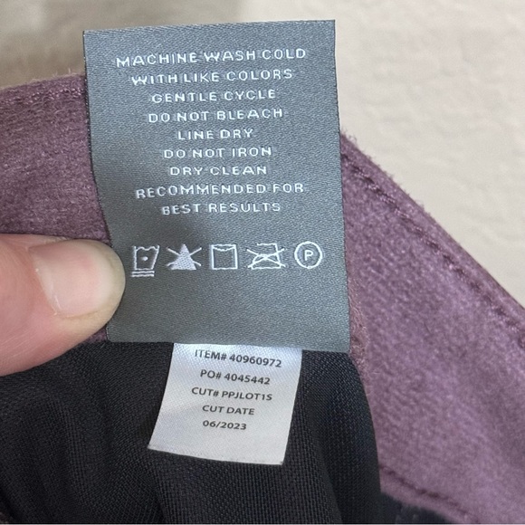 NEW Torrid Perfect Skinny Faux Leather High Rise Pants Maroon Size 26S - Picture 13 of 13